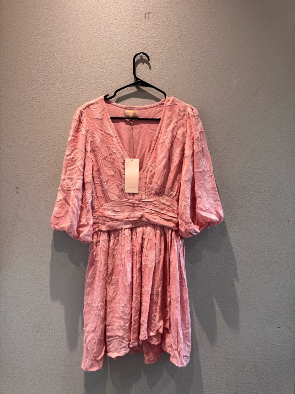 CIEBON Dusty Pink Textured V-Neck Dress - Picture 9 of 10